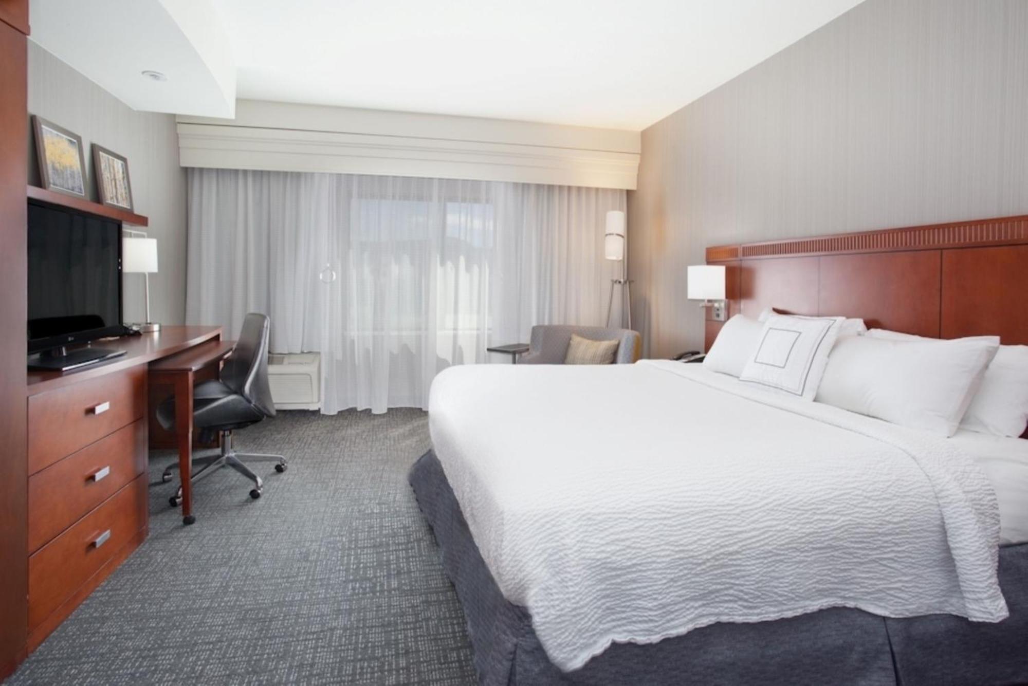 คอร์ทยาร์ด แคสเปอร์ Hotel ภายนอก รูปภาพ